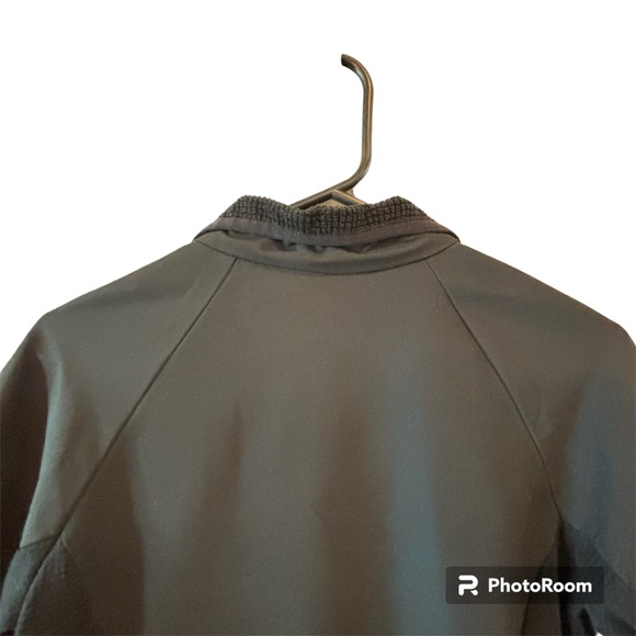 Columbia women’s lightweight jacket, Omni-shade sun protection, very good cond. - Picture 6 of 9